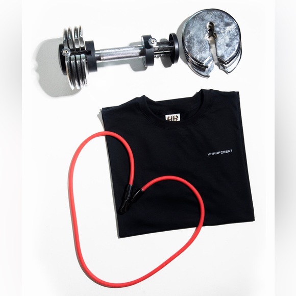 Khanfident Tee - Picture 4 of 4